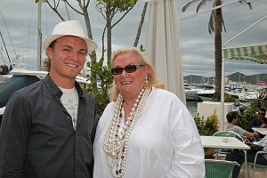 Nico Rosberg beim Frühstück in Ibiza, ist der nicht süß